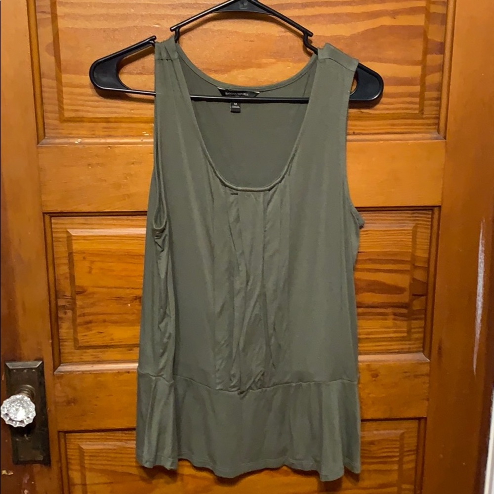 Banana Republic Medium